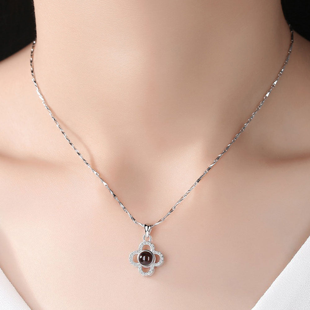 High quality Sterling silver Four-leaf clover projection necklace send girlfriend to friends