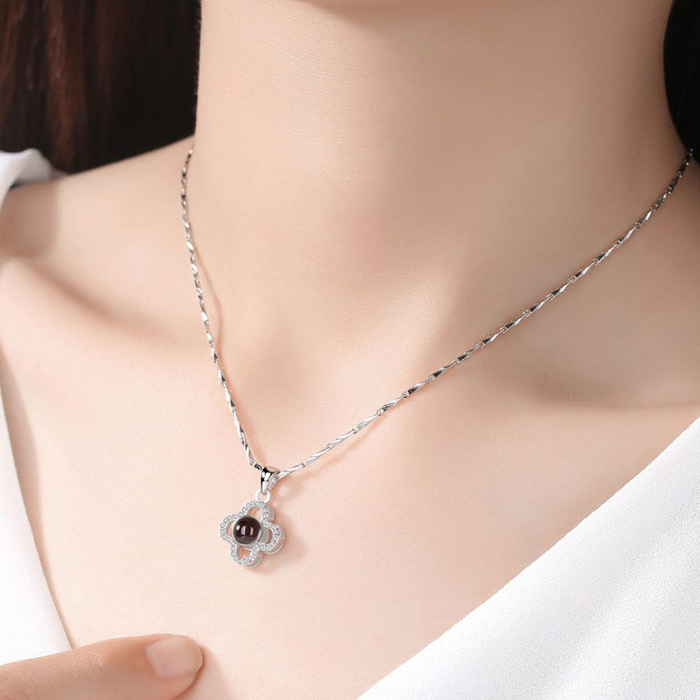 High quality Sterling silver Four-leaf clover projection necklace send girlfriend to friends